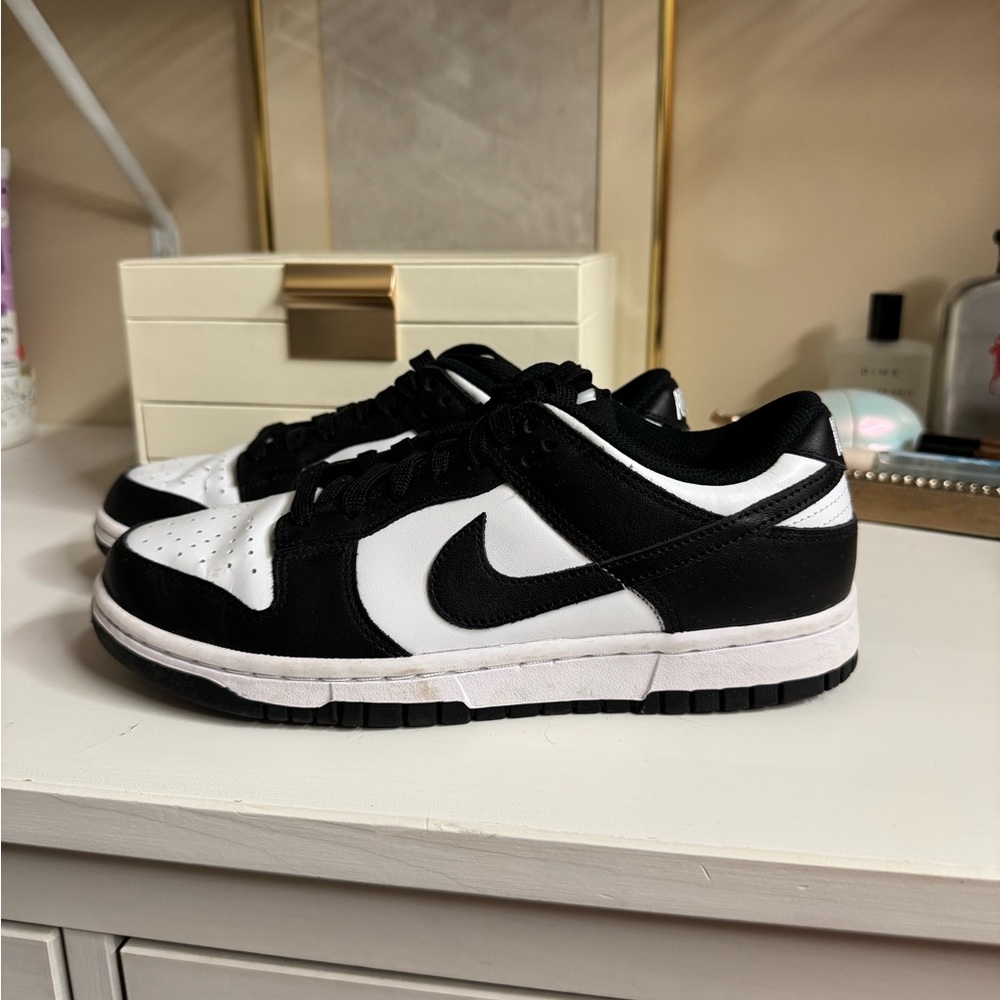 Nike Dunk Low Women’s Sneakers Panda / Black and White